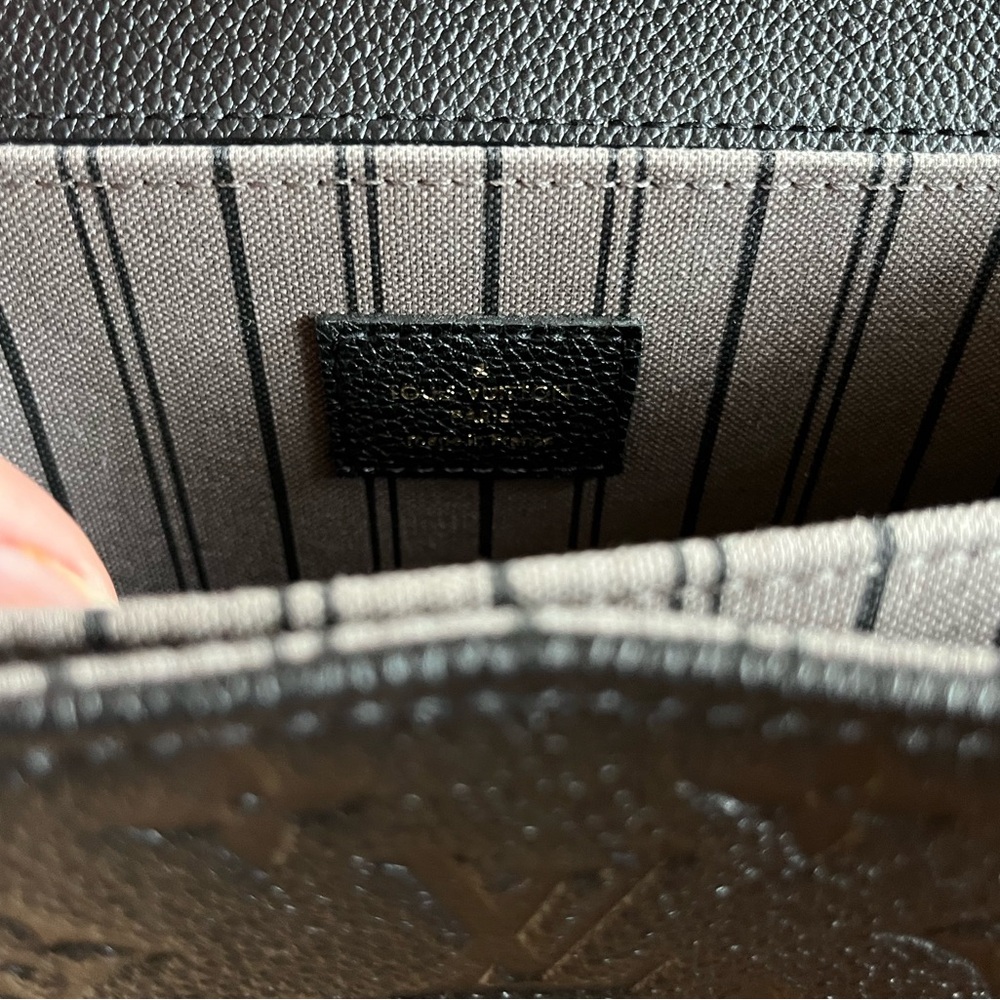NEW - NWT LOUIS VUITTON M41487 Pochette Métis - Picture 7 of 17